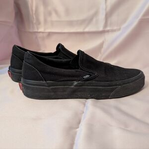 Vans Men's All-Black Slip-On Sneakers
